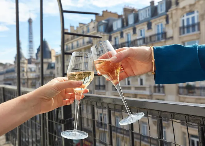 Passy EiffelHotel Pas Cher Paris